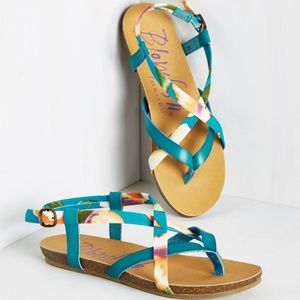 ModCloth Everyday Nonchalance Sandal in Tropical